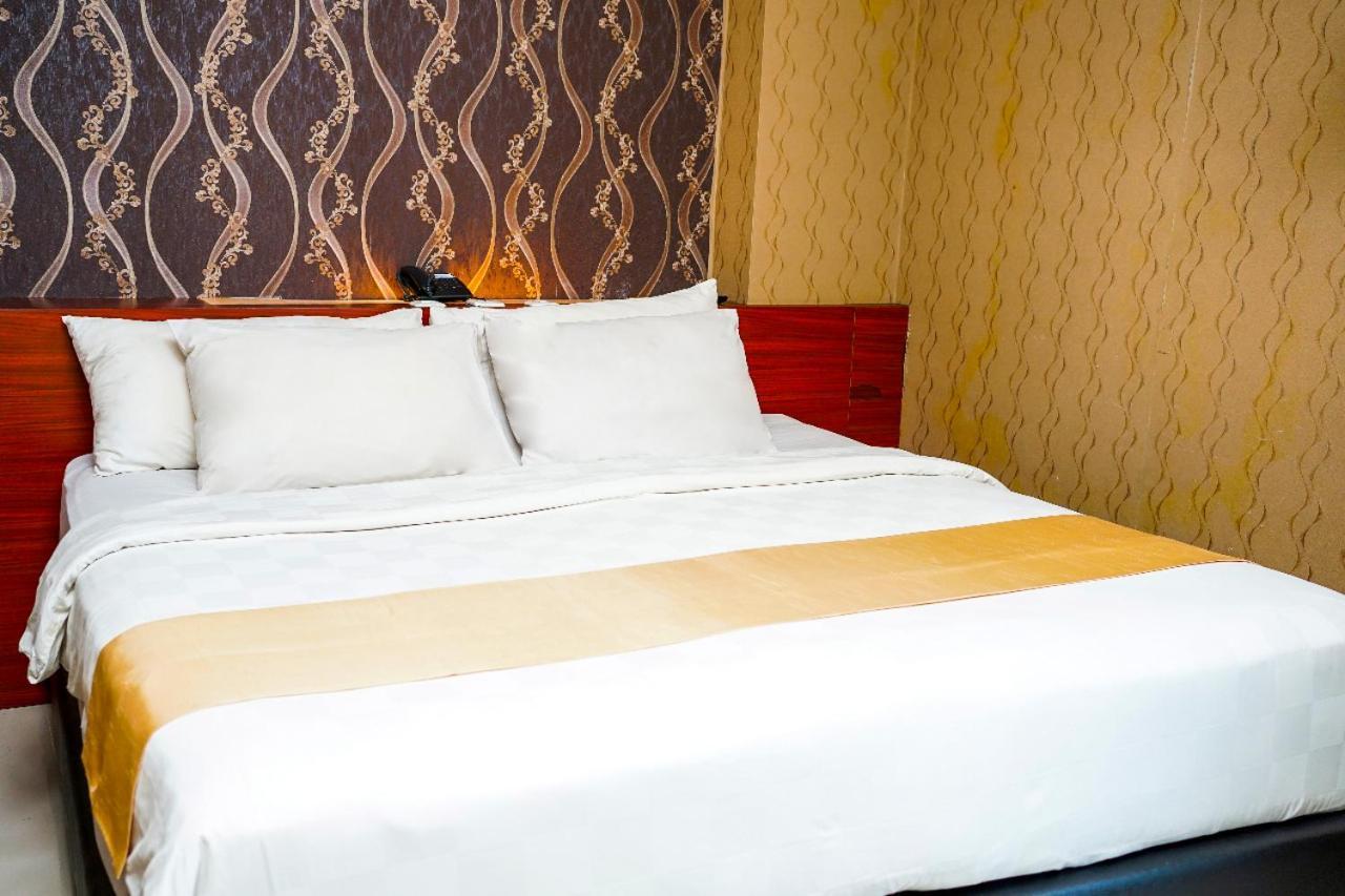 Jle'S Hotel Manado Eksteriør billede
