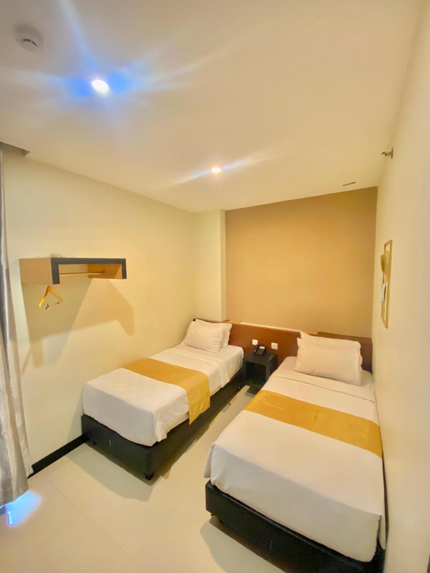 Jle'S Hotel Manado Eksteriør billede