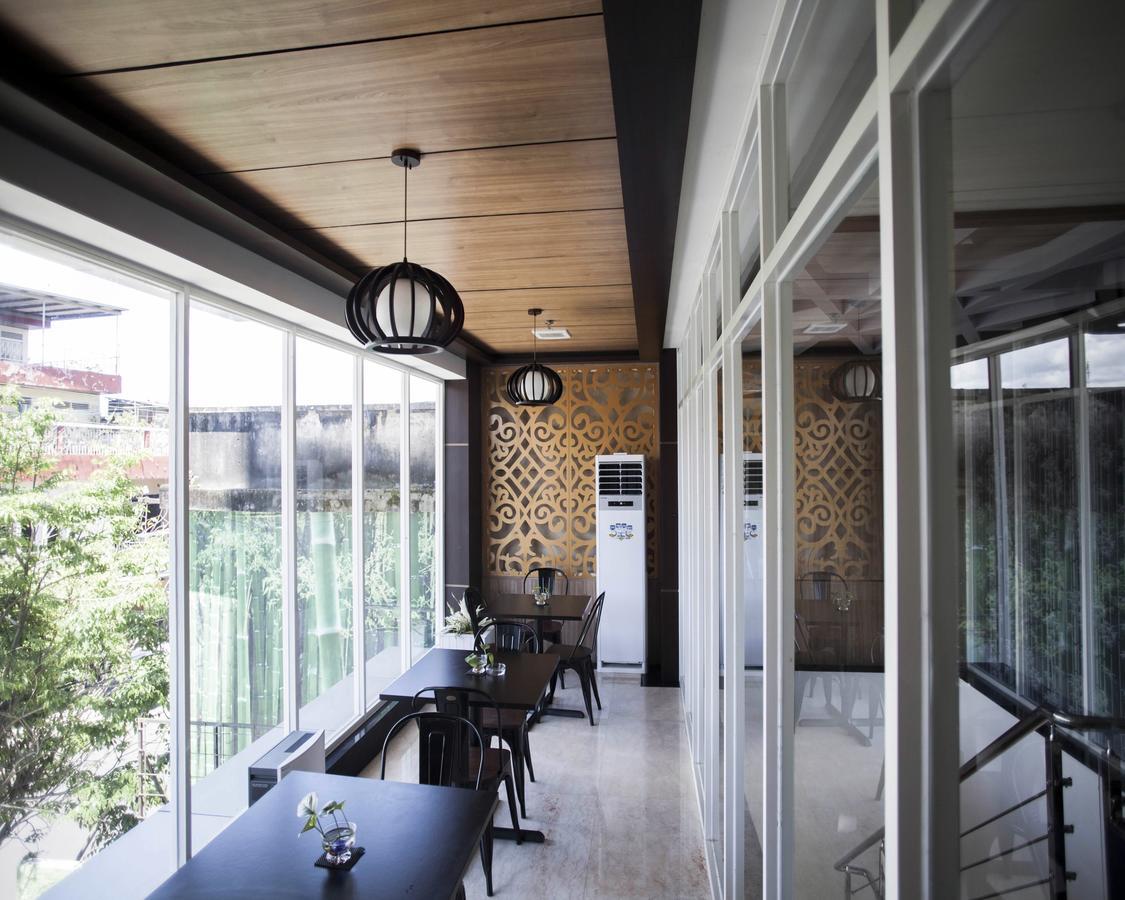 Jle'S Hotel Manado Eksteriør billede
